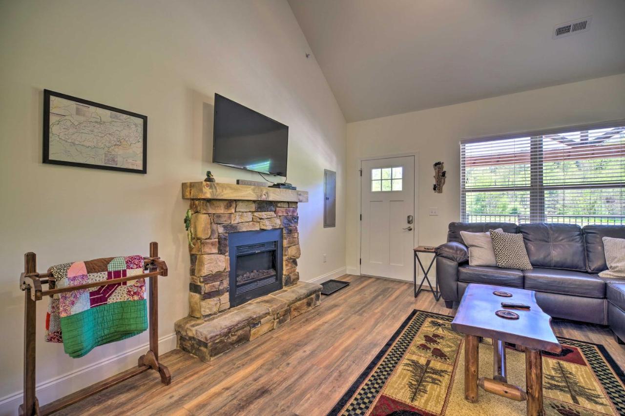 Townsend Condo With Pool, Great Smoky Mountain Views Bagian luar foto